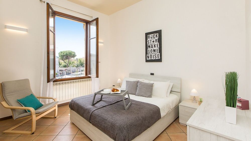 undefined Rental In Rome Rosselli Palace Apartment 5