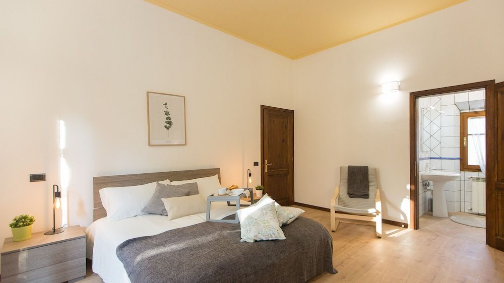 undefined Rental In Rome Rosselli Palace Deluxe 4 Apartment