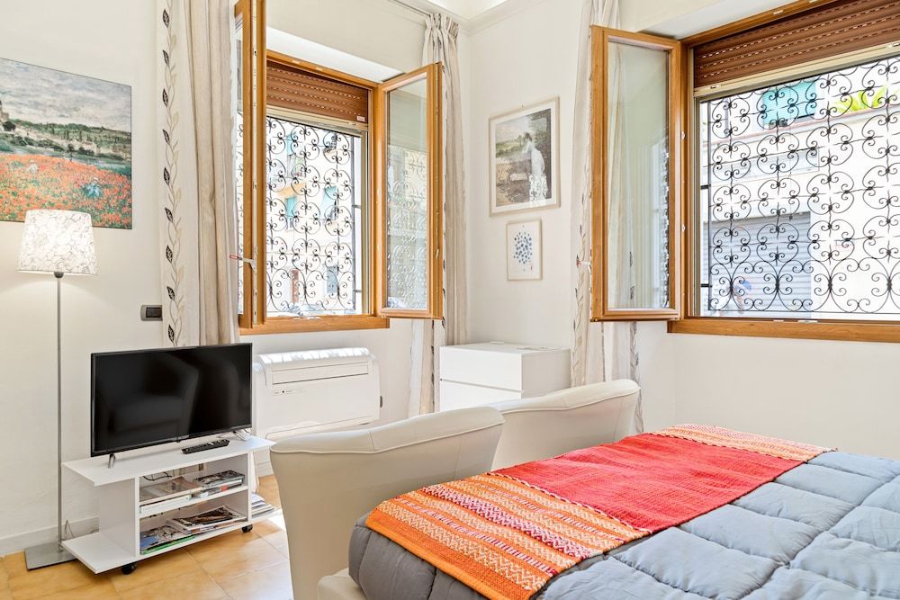 undefined Florence San Jacopino Apartment 6