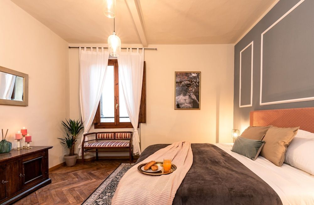 undefined Florentine Palazzo - 4 bedrooms - Historic Center apt 4