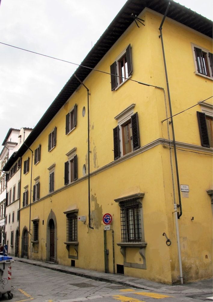 undefined Florentine Palazzo - 4 bedrooms - Historic Center apt