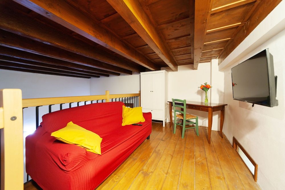 undefined Oriuolo 8 10