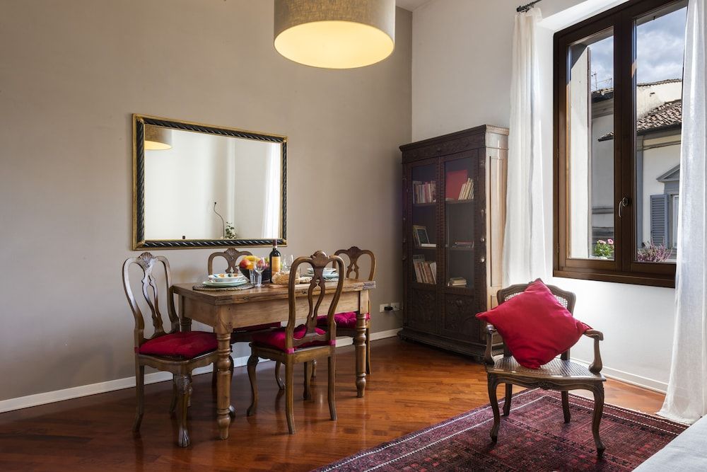 Renovated 19th-Century Apartment in an Authentic Area Apartment, 1 Bedroom 13