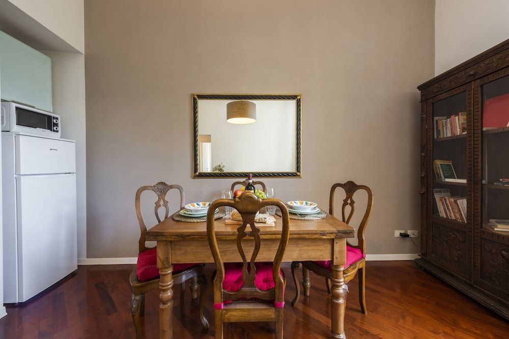 Renovated 19th-Century Apartment in an Authentic Area Apartment, 1 Bedroom 14