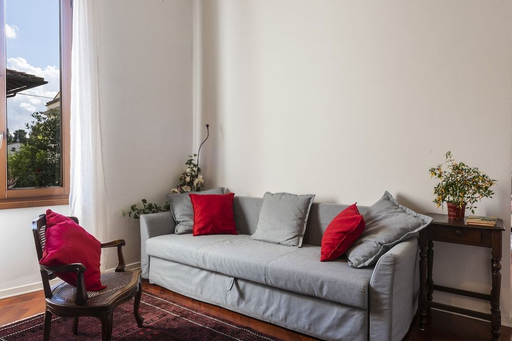 Renovated 19th-Century Apartment in an Authentic Area Apartment, 1 Bedroom 20