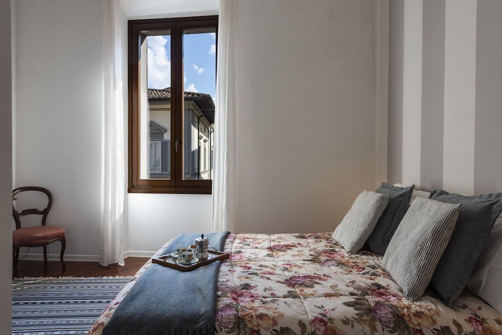 Renovated 19th-Century Apartment in an Authentic Area Apartment, 1 Bedroom 4