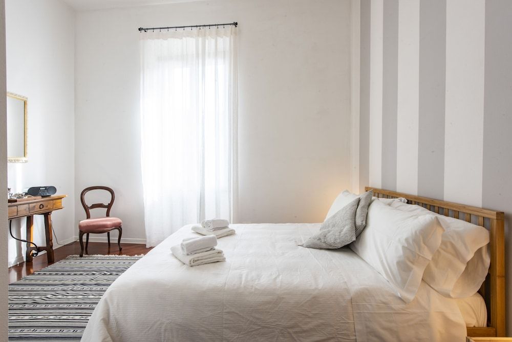 Renovated 19th-Century Apartment in an Authentic Area Apartment, 1 Bedroom 8