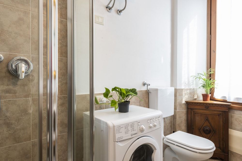 Renovated 19th-Century Apartment in an Authentic Area Apartment, 1 Bedroom 23