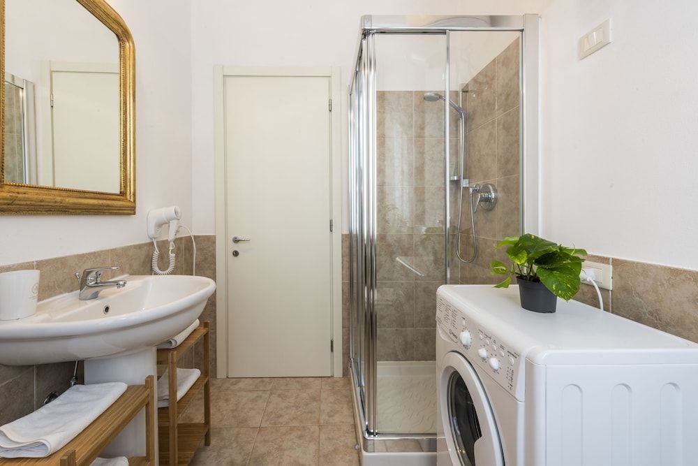 Renovated 19th-Century Apartment in an Authentic Area Apartment, 1 Bedroom 26