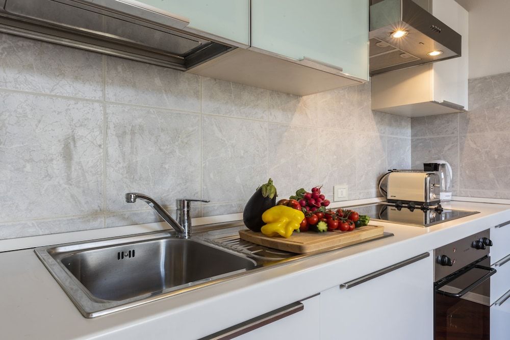 Renovated 19th-Century Apartment in an Authentic Area Apartment, 1 Bedroom 19