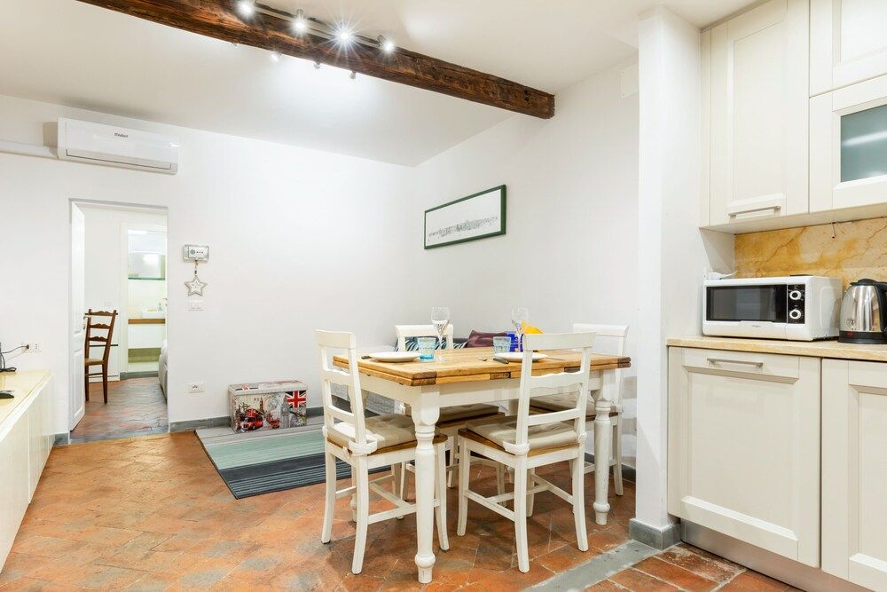 undefined San Niccolò Modern Flat 8