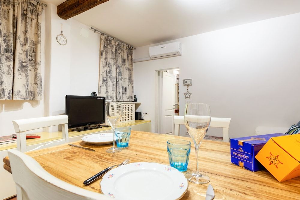 undefined San Niccolò Modern Flat 6