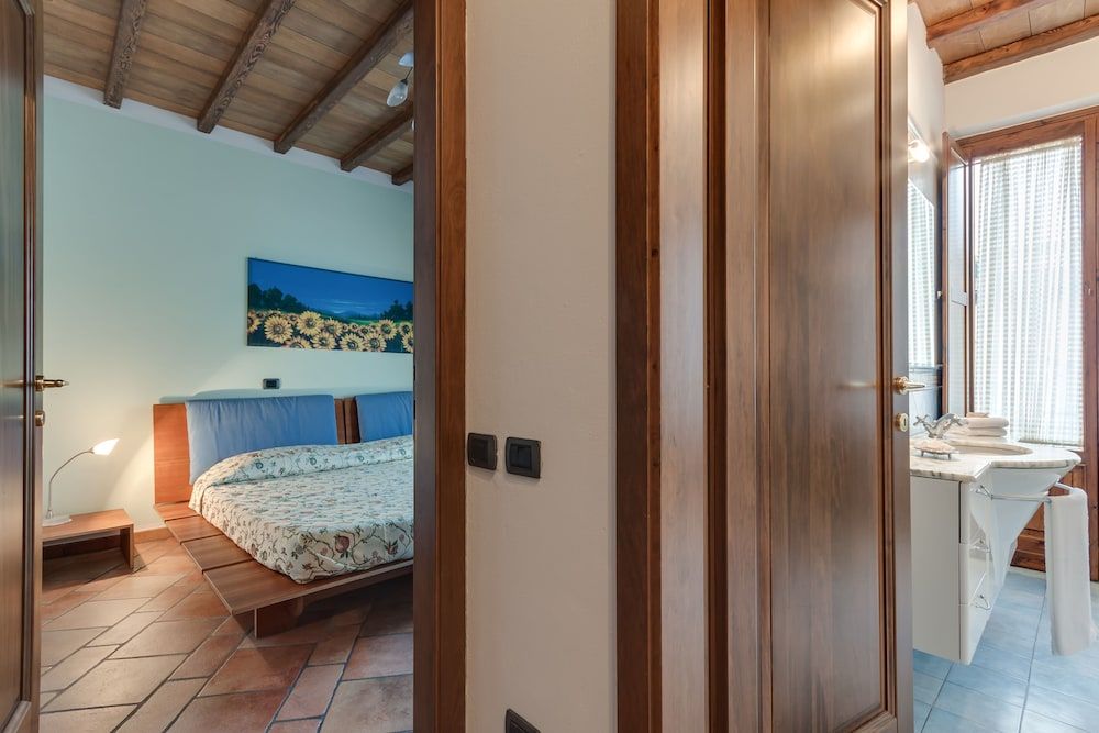 undefined Firenze La Loggia 6