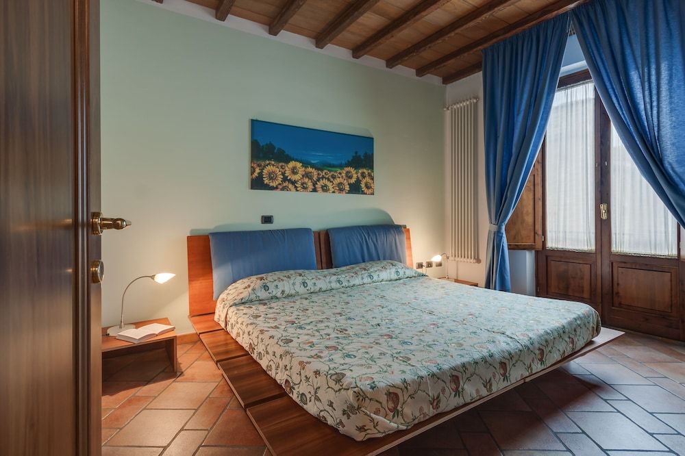 undefined Firenze La Loggia