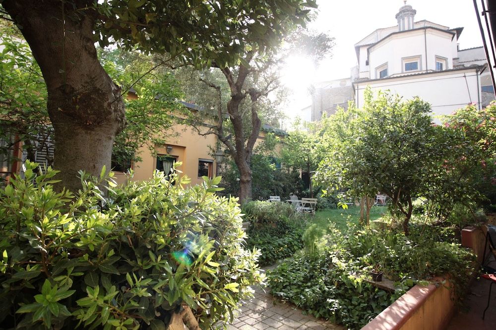undefined Mirra Fine Studio in quiet Residence with Garden and Rooftop 6