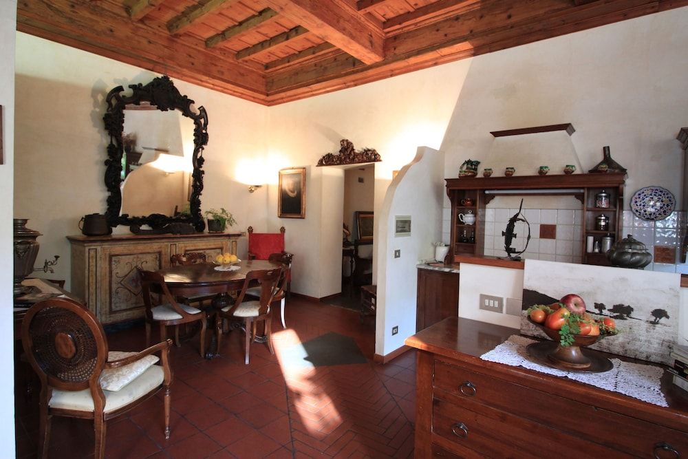Domus Giorgio Authentic 1600's apt with Stunning Garden and Rooftop Apartment, 1 Bedroom, Garden Area 17