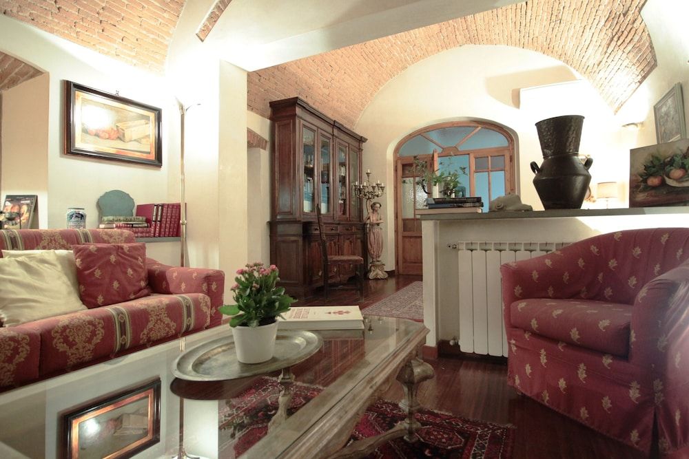 Domus Giorgio Authentic 1600's apt with Stunning Garden and Rooftop Apartment, 1 Bedroom, Garden Area 18