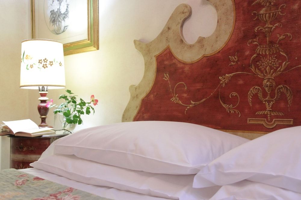undefined Domus Giorgio Authentic 1600's apt with Stunning Garden and Rooftop 6