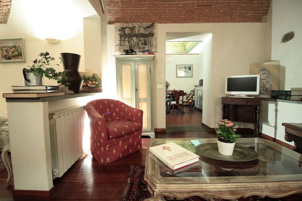 Domus Giorgio Authentic 1600's apt with Stunning Garden and Rooftop Apartment, 1 Bedroom, Garden Area 20