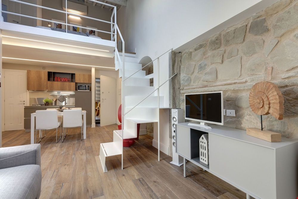 Mamo Florence - St. Elizabeth Tower Apartment Apartment, 2 Bedrooms 14