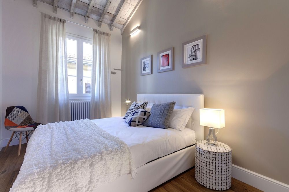 undefined Mamo Florence - St. Elizabeth Tower Apartment