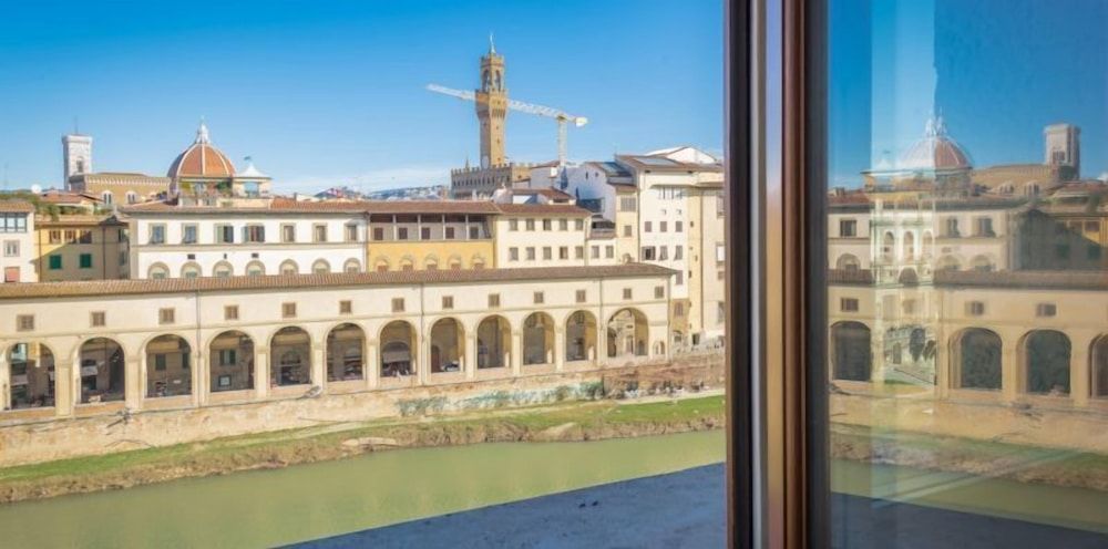 Dreams Over Ponte Vecchio Apartment 30