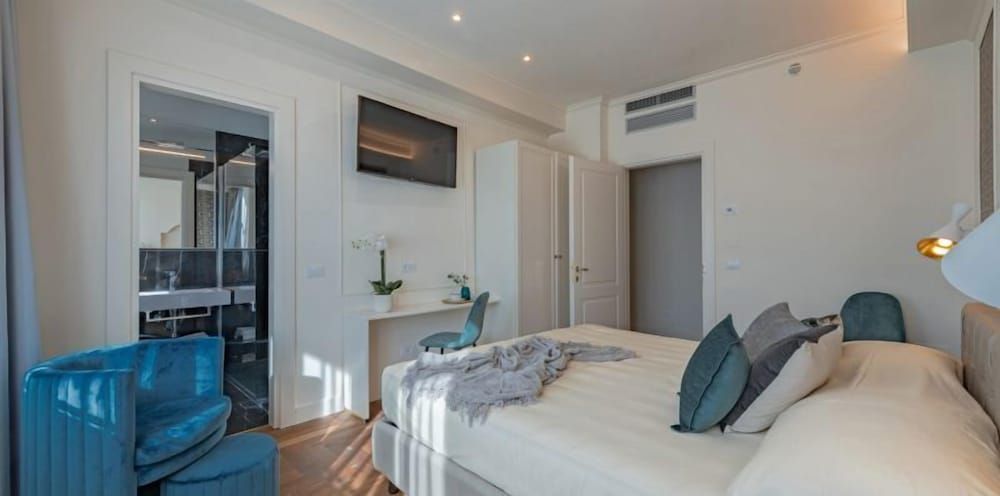 undefined Dreams Over Ponte Vecchio 5