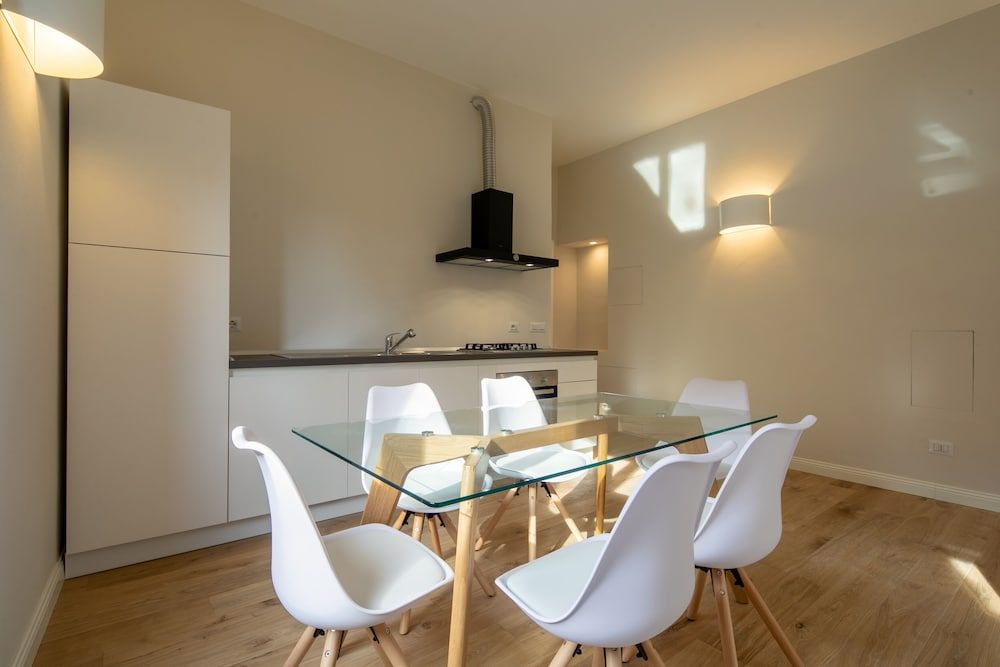 undefined Ponte Vecchio White by Mmega 6