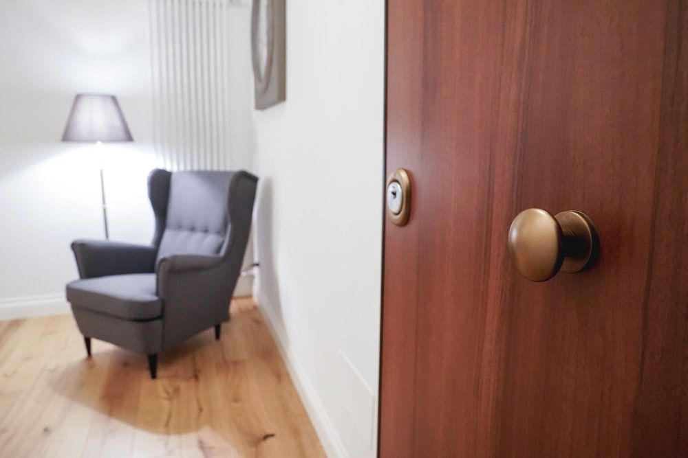 Art Apartment Black & White Apartment, 2 Bedrooms 45