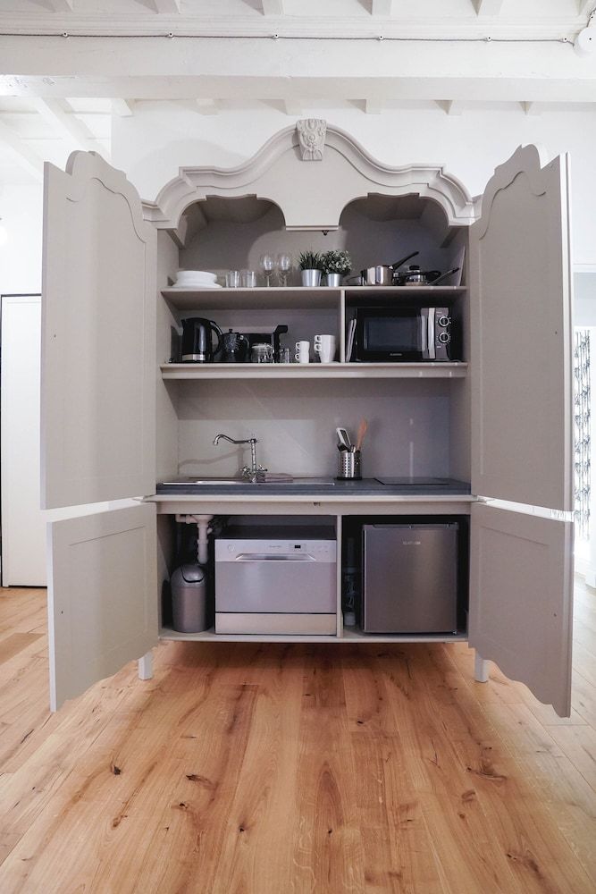 Art Apartment Black & White Apartment, 2 Bedrooms 31