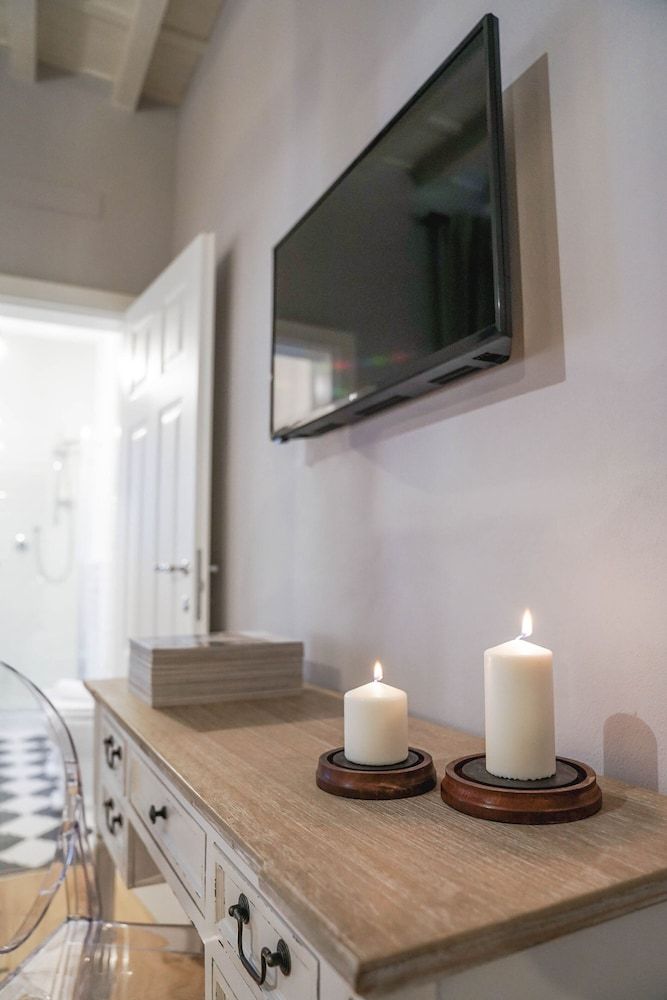 Art Apartment Black & White Apartment, 2 Bedrooms 55