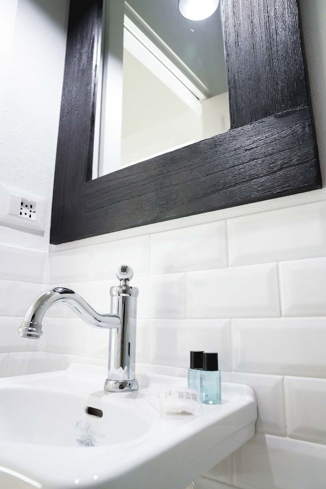 Art Apartment Black & White Apartment, 2 Bedrooms 68