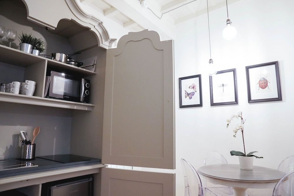 Art Apartment Black & White Apartment, 2 Bedrooms 41