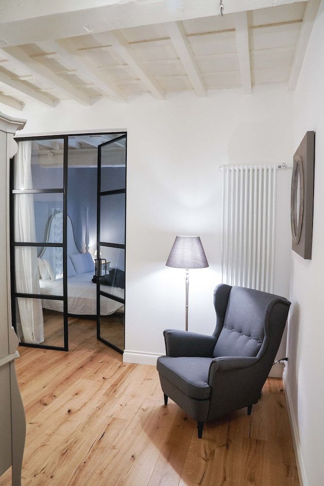 Art Apartment Black & White Apartment, 2 Bedrooms 44