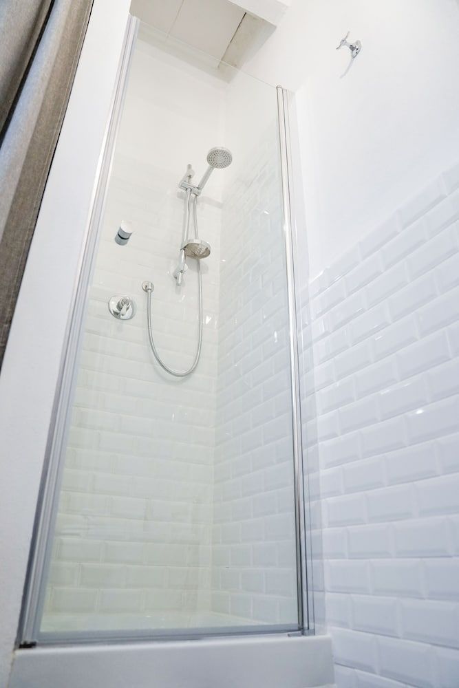 Art Apartment Black & White Apartment, 2 Bedrooms 69