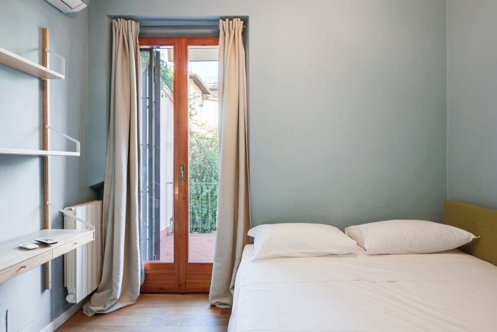 undefined Santa Reparata Apartment with Patio and Terrace 5