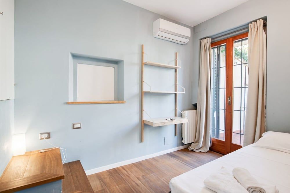 undefined Santa Reparata Apartment with Patio and Terrace 8