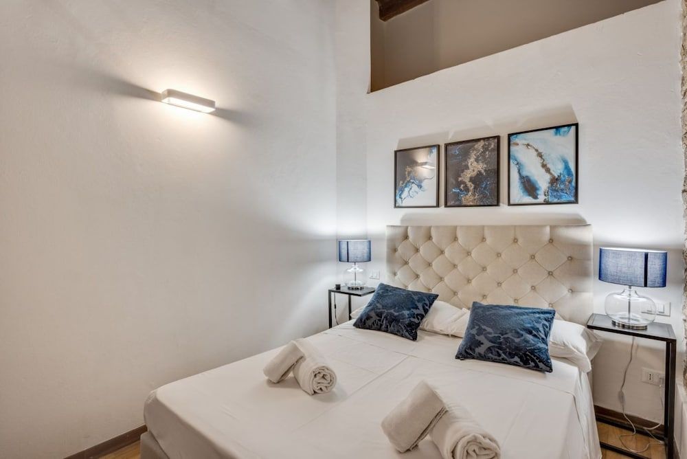 undefined Palazzo Pitti Apartment with Terrace 5