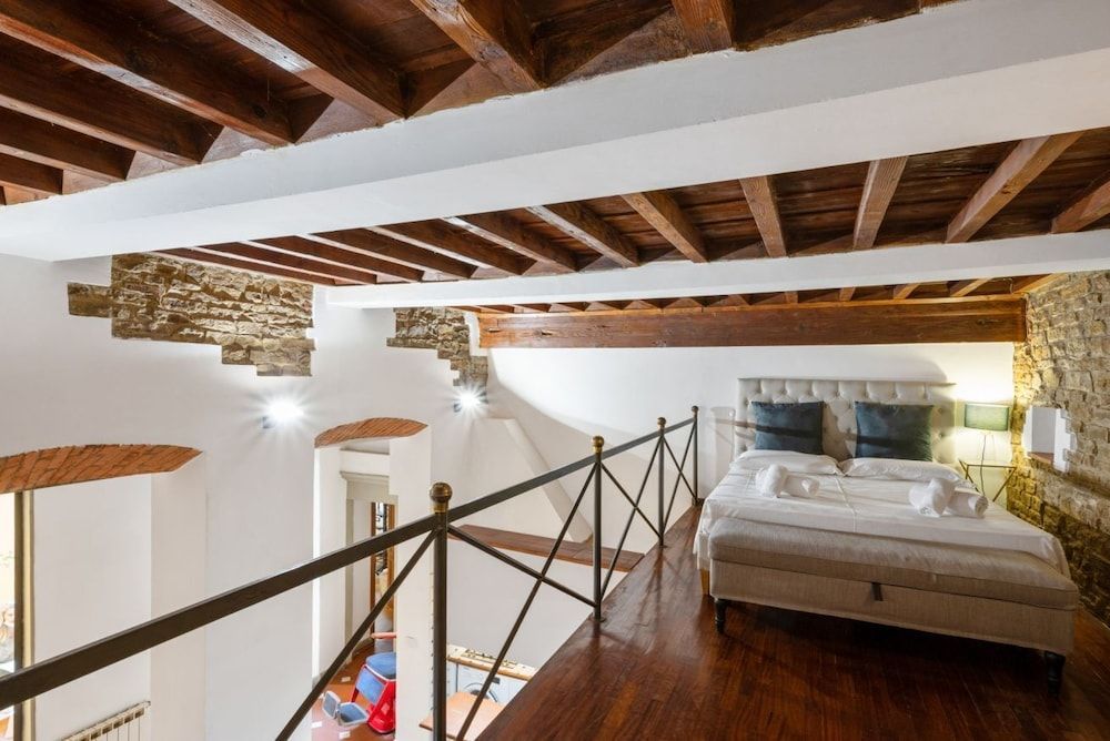 undefined Palazzo Pitti Apartment with Terrace 6