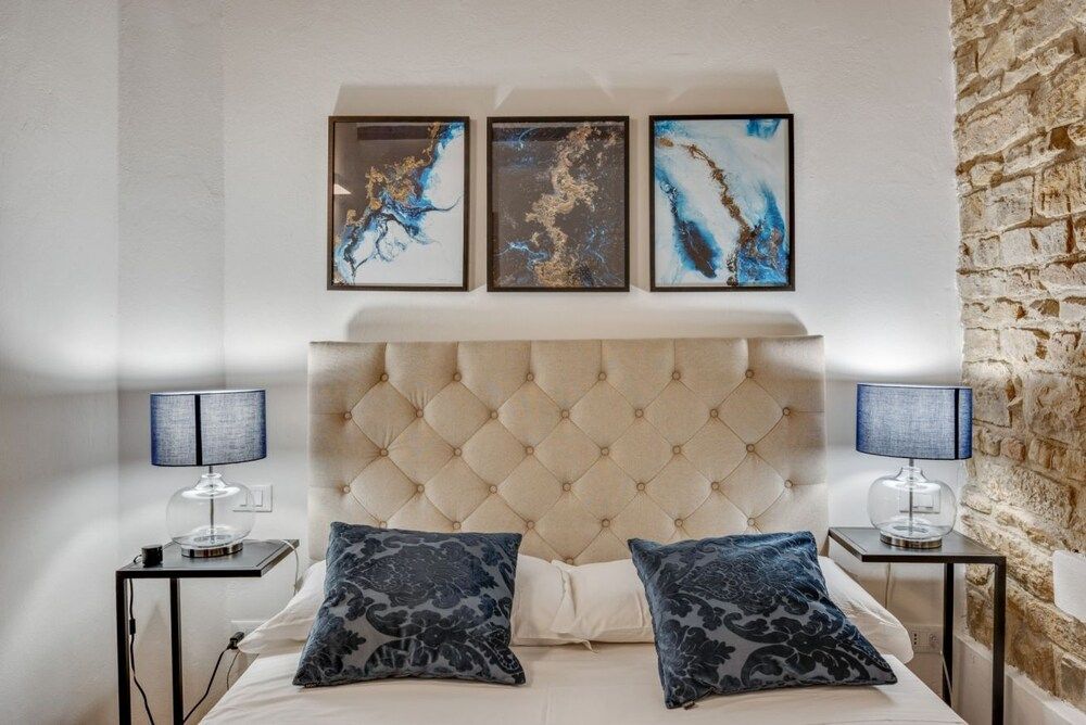 undefined Palazzo Pitti Apartment with Terrace 9