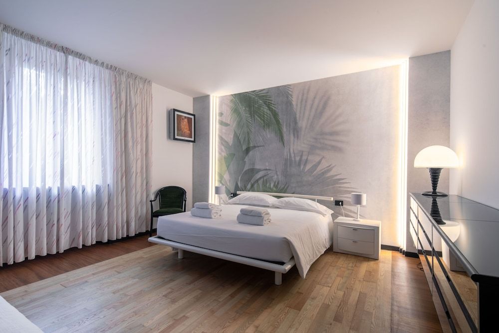 undefined Ponte Rosso Modern by Mmega 3