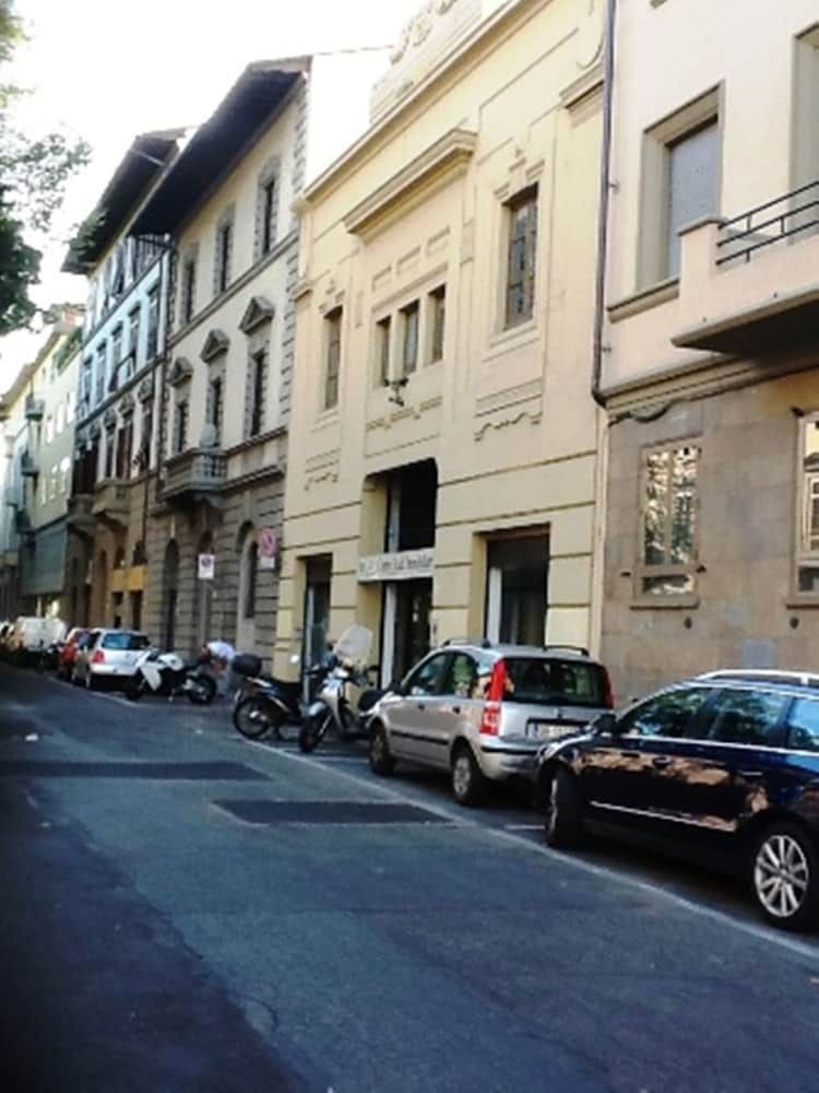 undefined Rosselli 55 - Standard Studio Double Occupancy 2