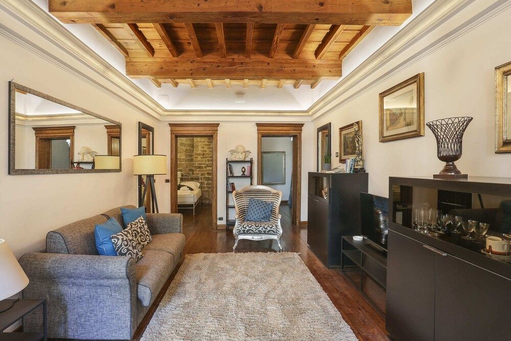 undefined Pontevecchio Stylish Apartment in Florence - Hosted by Sweetstay 10