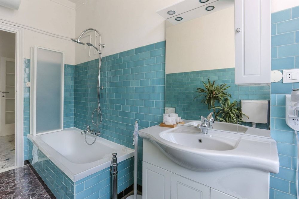 Buonarroti Apartment in Florence-hosted by Sweetstay Basic Apartment, Multiple Beds 15