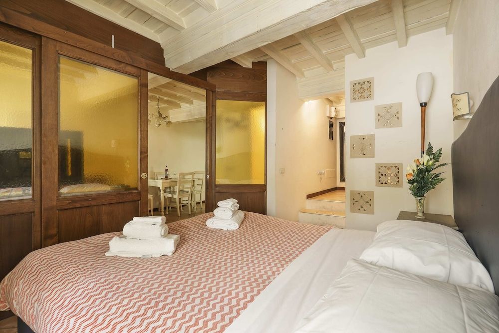 undefined San Lorenzo Apartment-hosted by Sweetstay 5