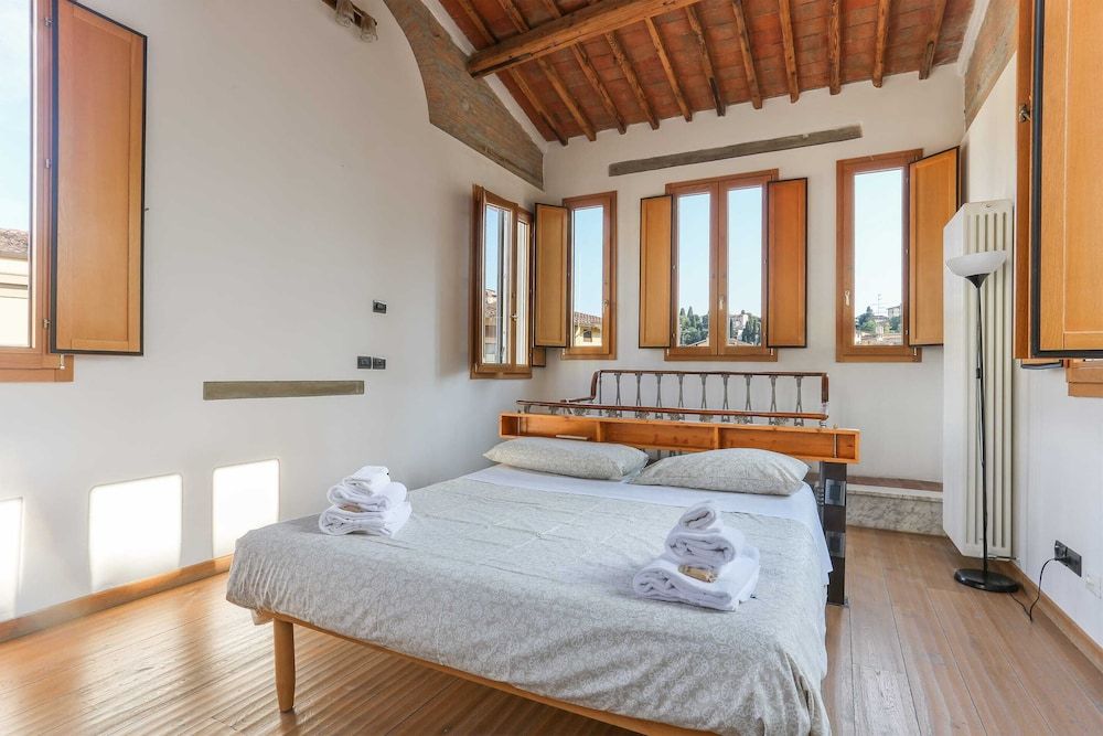 undefined Uffizi Suite I - Hosted by Sweetstay 8