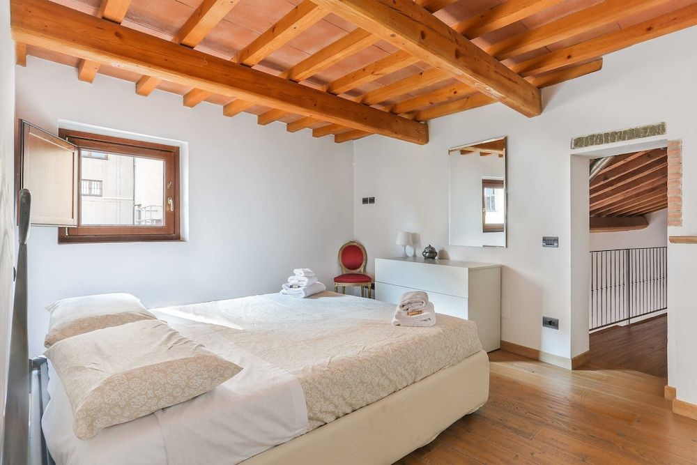 undefined Uffizi Suite I - Hosted by Sweetstay 6