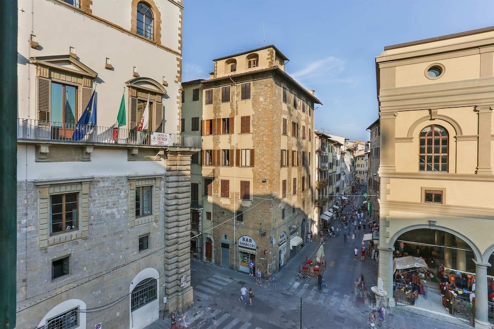 undefined Uffizi Suite II - Hosted by Sweetstay 3