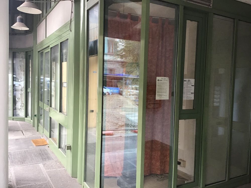 undefined Random Studio at our Choice Located in Palazzo Rosselli 55 3