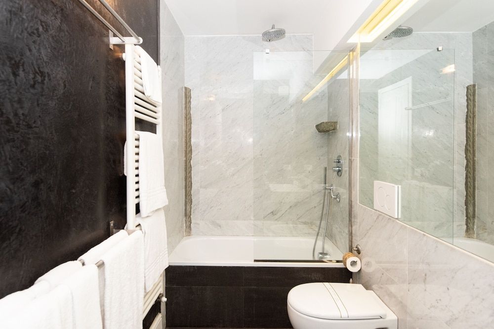 Lucrezia Apartment by Firenze Prestige Comfort Apartment 13